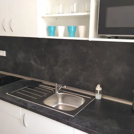 Apartman 4u Centrum + Free Parking *